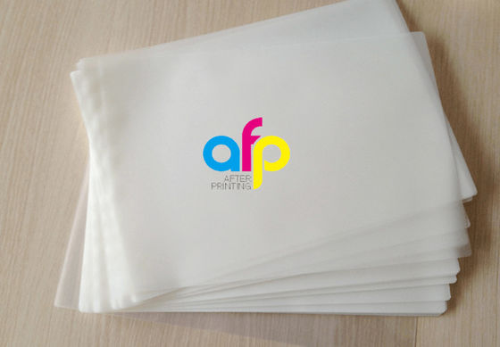 Filme matte da laminação do malote do poliéster do ANIMAL DE ESTIMAÇÃO da aparência para a estratificação do menu da foto do documento