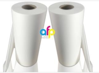 Tecnologia de extrusão múltipla Máquina de laminação de filme BOPP com espessura de 23 microns e tamanho de rolo de 445 mm * 3000 m